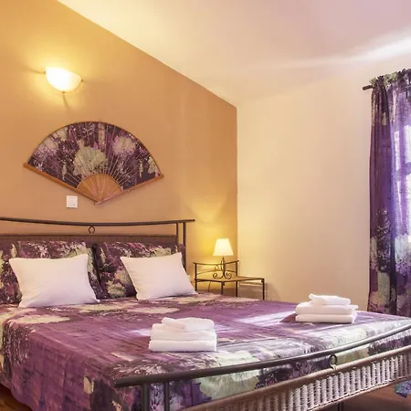 By The Sea * Mali Iz