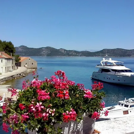 Apartman By The Sea *